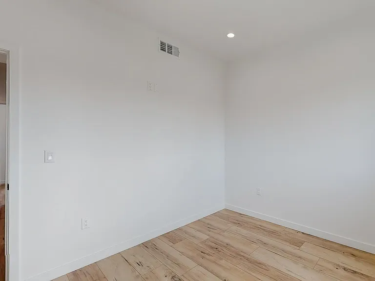 16010 Cantlay St #2 — Photo 9