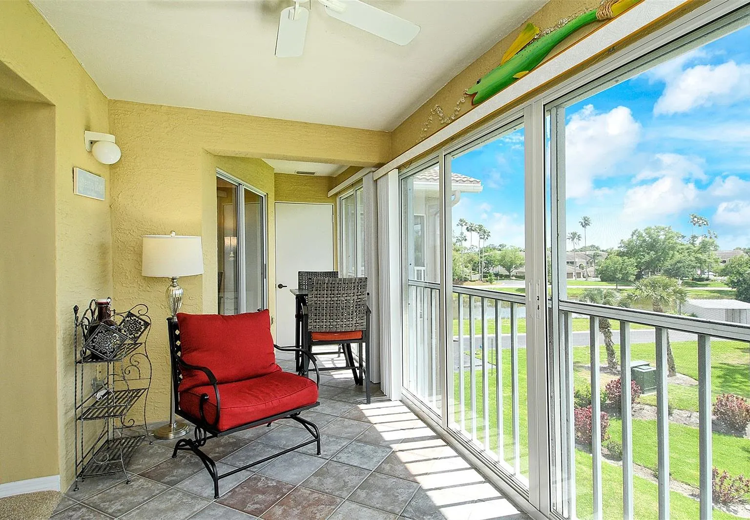34238 - Sarasota/Sarasota Square — Photo 4