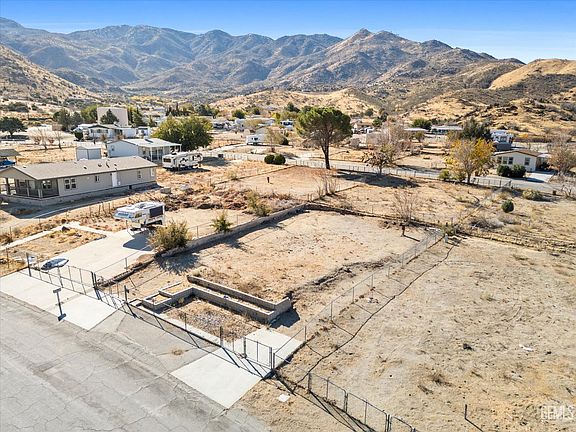 3rd image of 8412 Wildmint Dr