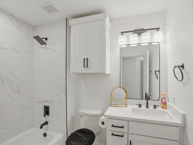 1710 E Tucker Blvd — Photo 7