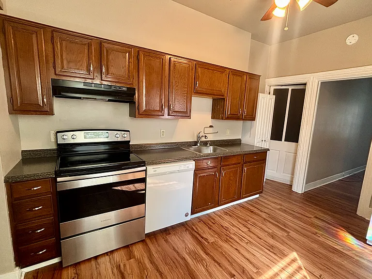 234 W James St #1 — Photo 13