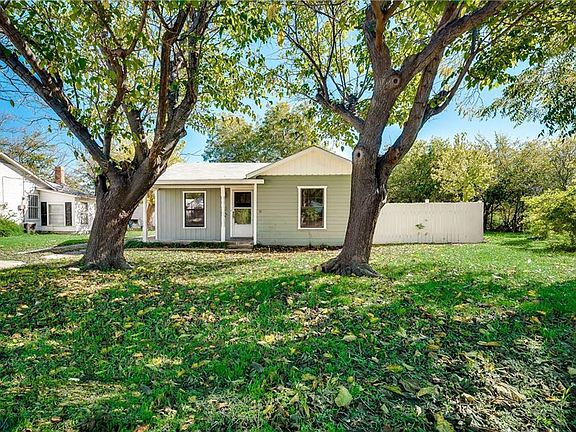 2nd image of 3513 Ramona Dr