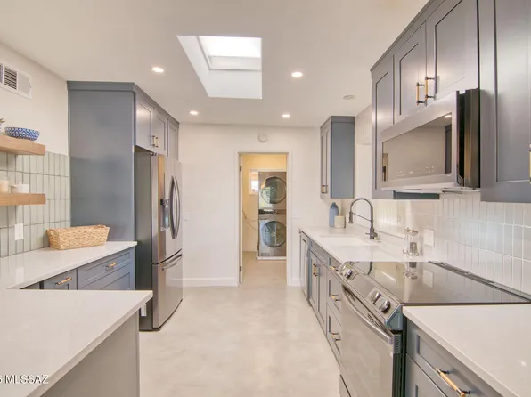 2926 E Glenn St, Tucson, AZ 85716