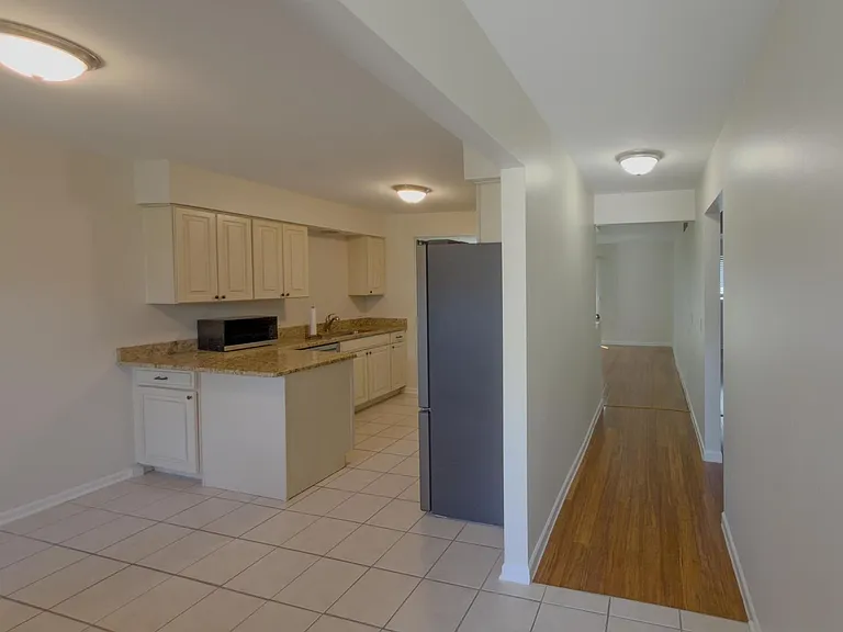 11575 Lynhurst Dr — Photo 13
