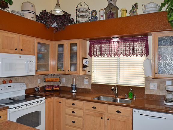 4th image of 10757 W Runion Dr