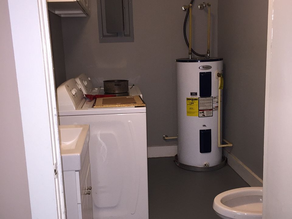 Half bath w/ washer and dryer