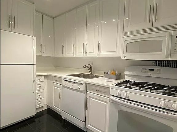 5th image of 888 8th Ave APT 14A