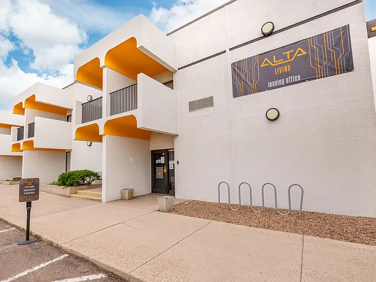 Alta Apartments — Photo 34
