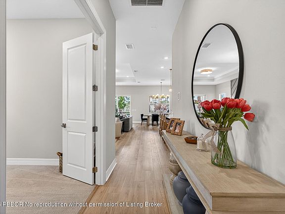 2nd image of 10546 Northbrook Circle Palm
