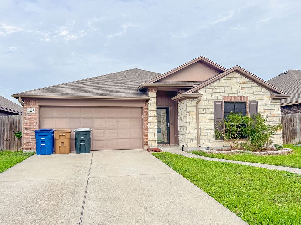 1st image of 3206 Wood Creek Dr