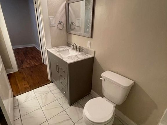 5th image of 4557 Mimosa St