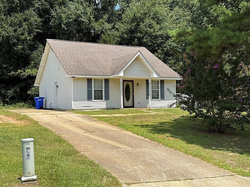 2nd image of 105 Segars Ln