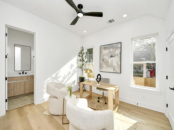 4th image of 1603 W 25th St