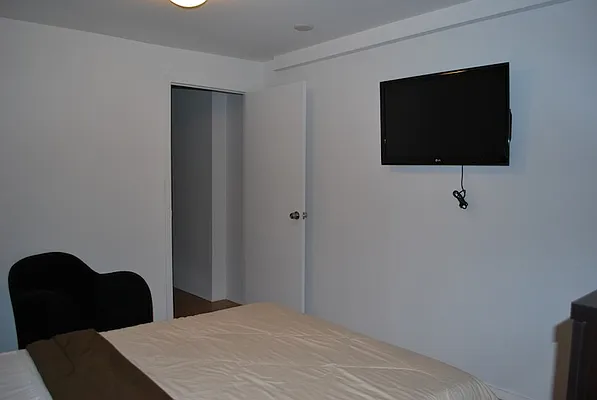 Rented by KVNY Soho | media 36