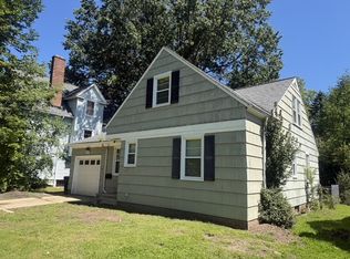 1479 Maple Rd, Cleveland Heights, OH 44121
