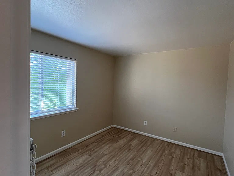 20000 Summercrest Dr — Photo 24