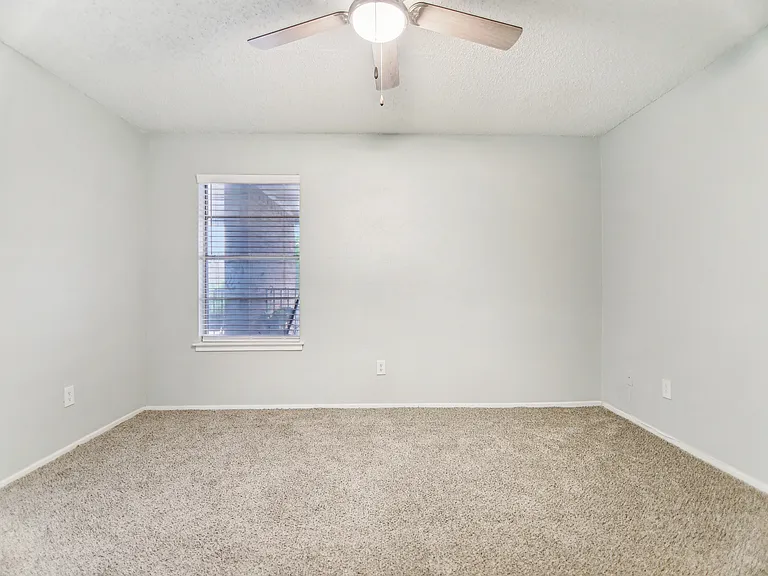 Rochelle Place — Photo 12