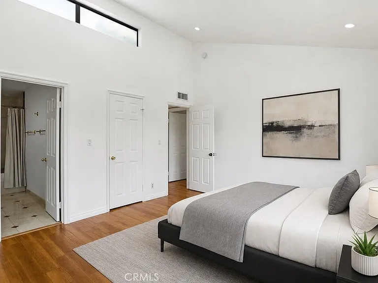 5340 Wilkinson Ave #6 — Photo 10