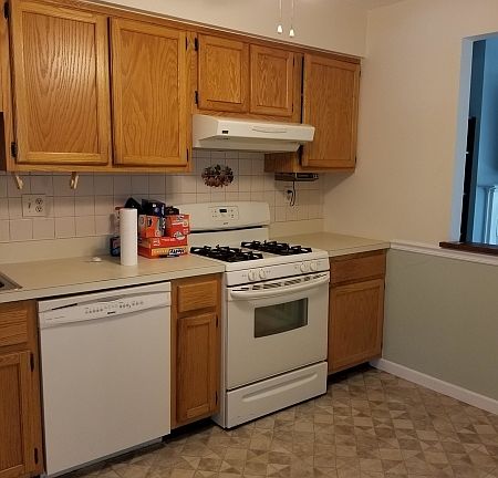 5th image of 137 Carriage Ln #137