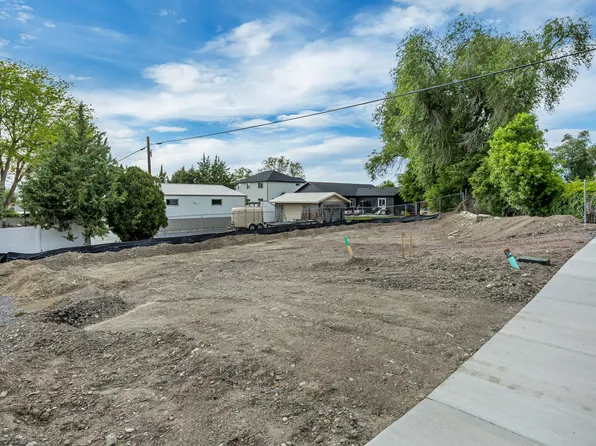 251 N 200 E, Pleasant Grove, UT 84062