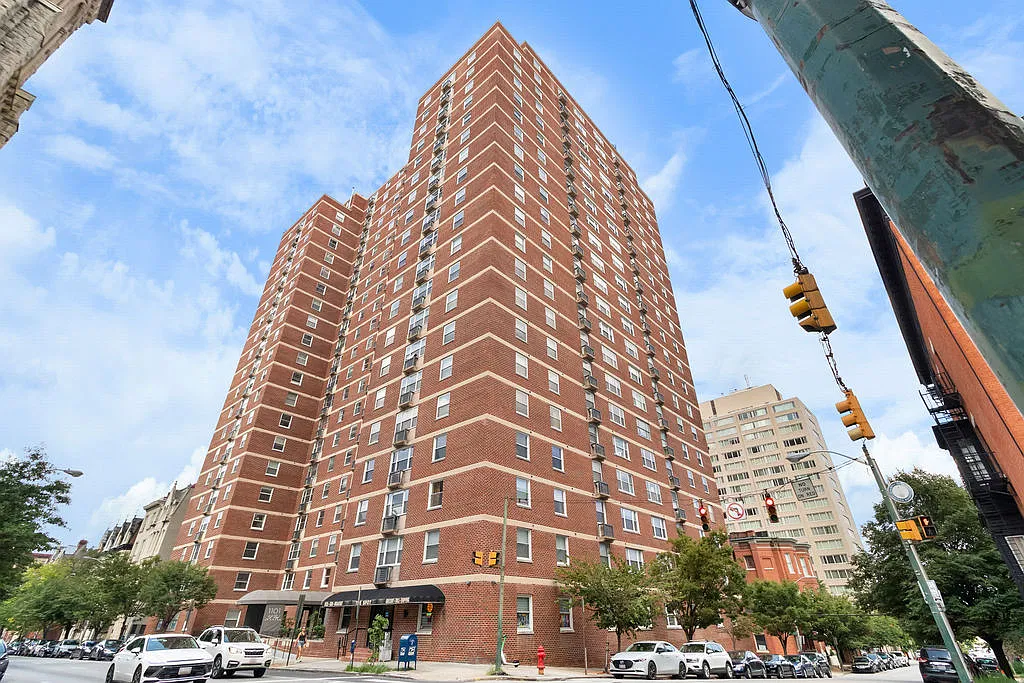 2 bed, 1195 sqft, $1,850 — Photo 1