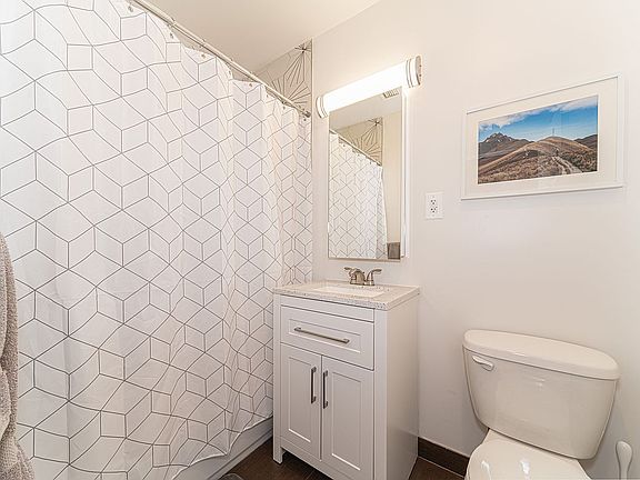 5th image of 108 W 138th St #3C