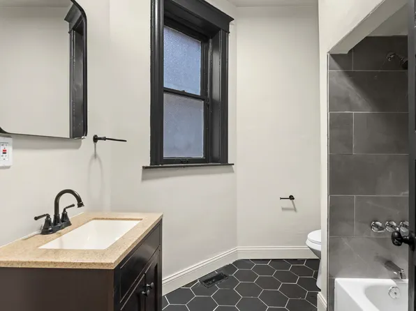 3645 Minnesota Ave #1, Saint Louis, MO 63118