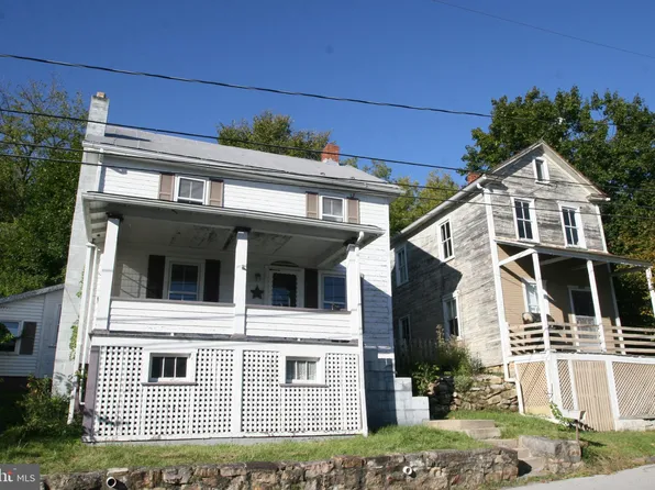 5577 Bouquet St, Huntingdon, PA 16652