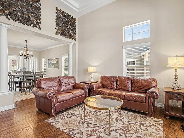 2212 Ridgetrail Dr — Photo 3