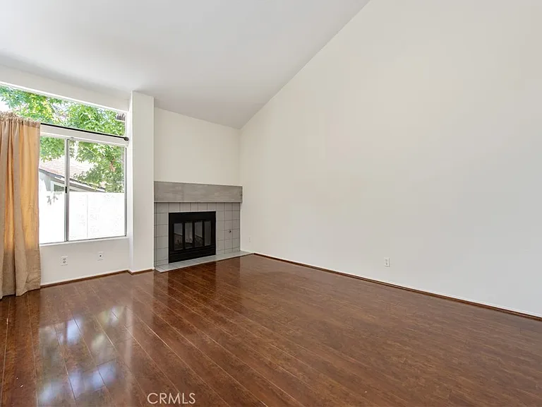 105 Stanford Ct #55 — Photo 4