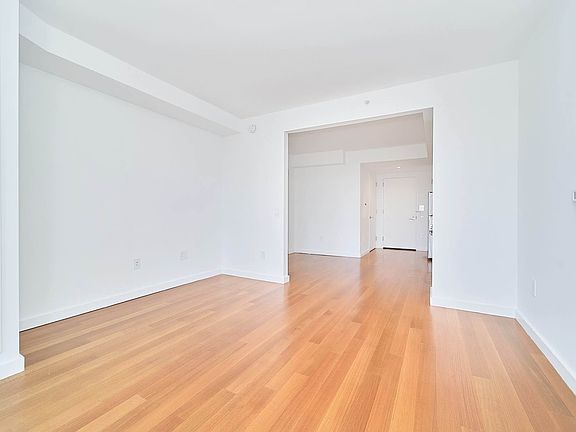 3rd image of 223 4th Ave #D4