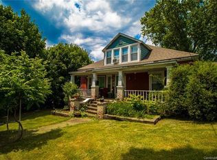 39 Bugg St, Canton, NC 28716