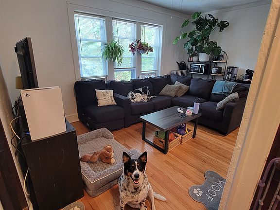 4th image of 4117 N Wolcott Ave APT 3
