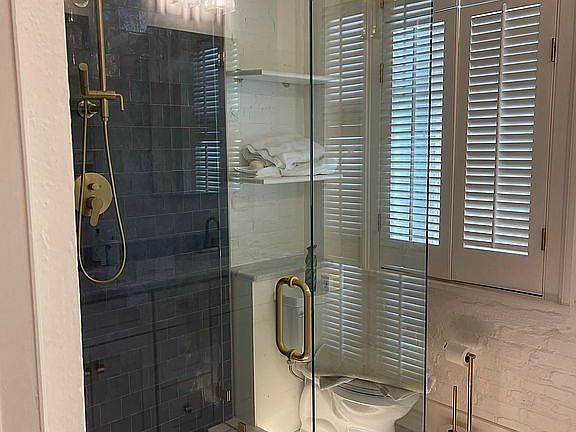 5th image of 812 Esplanade Ave #1