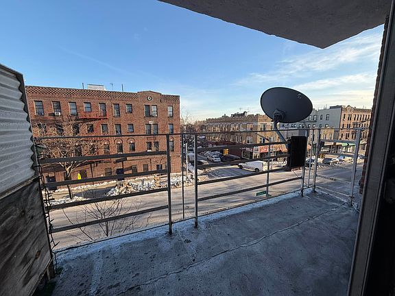 3rd image of 1035 Clarkson Ave APT 4C