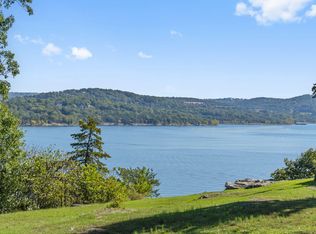 567 Edgewater Cir, Ridgedale, MO 65739