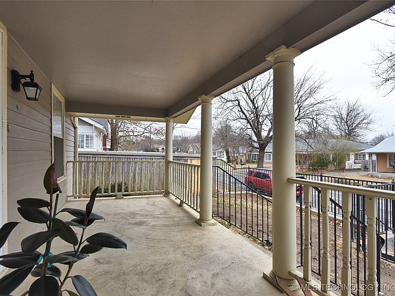 2nd image of 319 S Gillette Ave