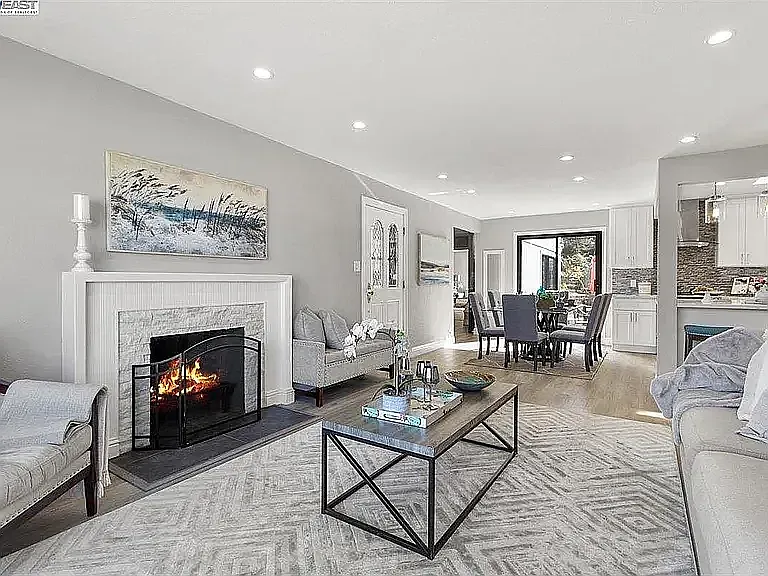 6 bed, 2240 sqft, $7,500 — Photo 4