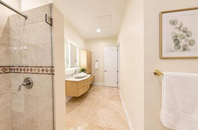 5751 SW 59th P #P — Photo 14