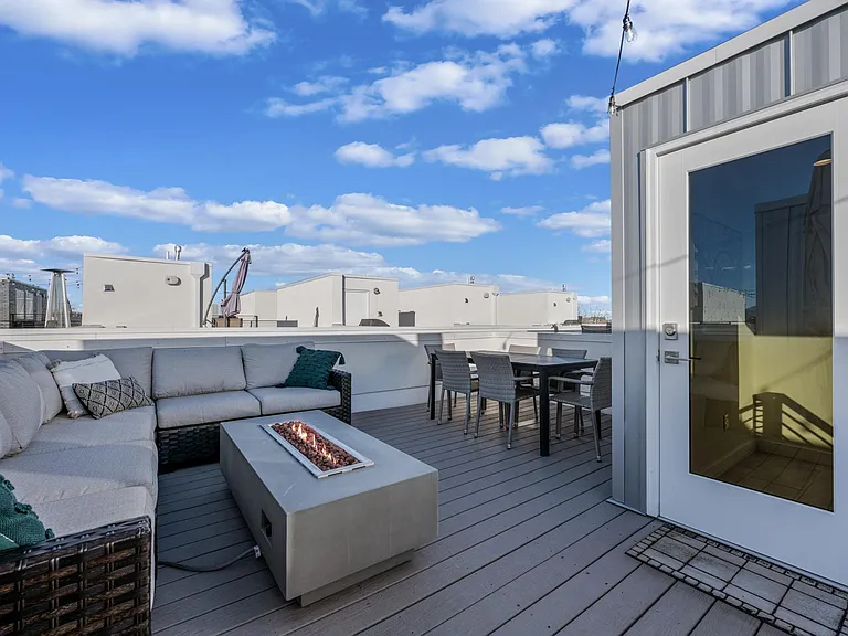 Private Roof Deck with Natural Gas Connection for Firepit and Grill