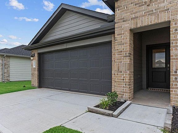 2nd image of 6116 Cherry Meadows St