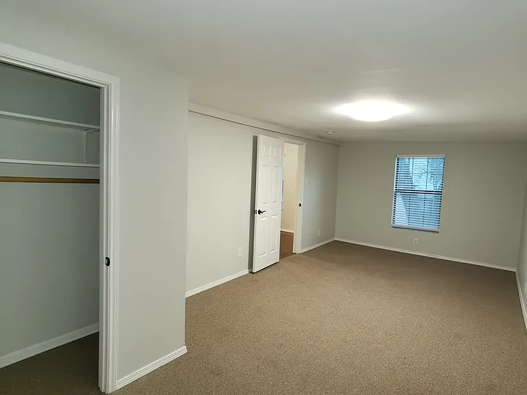 137 E Norwood Ct #7 — Photo 15
