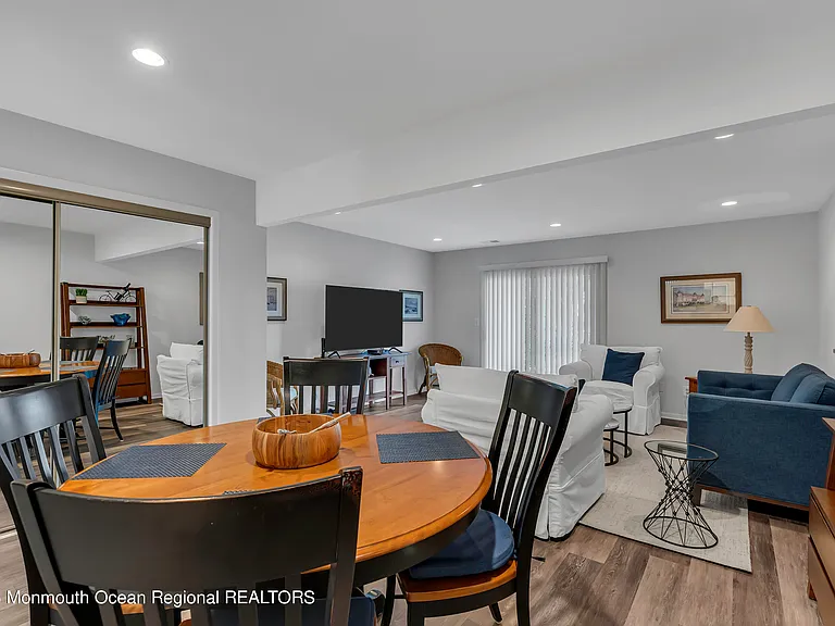 15 Linden Dr — Photo 11