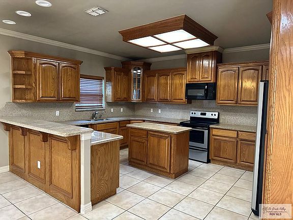 5th image of 6936 Wild Olive Dr