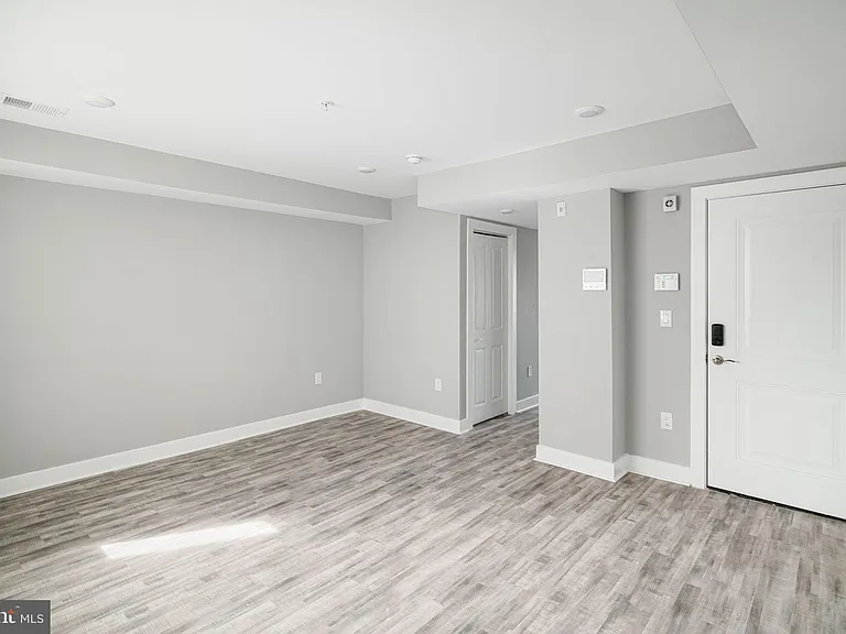 1443 N 8th St #3 — Photo 12