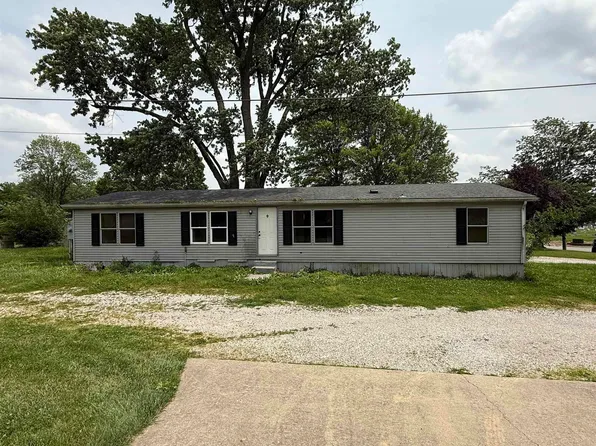 526 W Brummitt St, Owensville, IN 47665