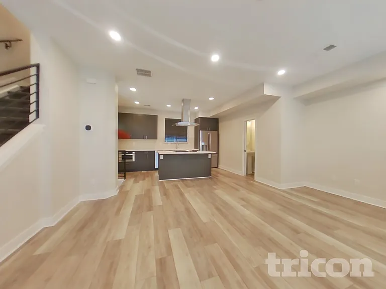 4060 W 13th Ave — Photo 2