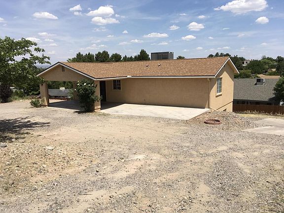 3rd image of 3671 E Del Rio Dr
