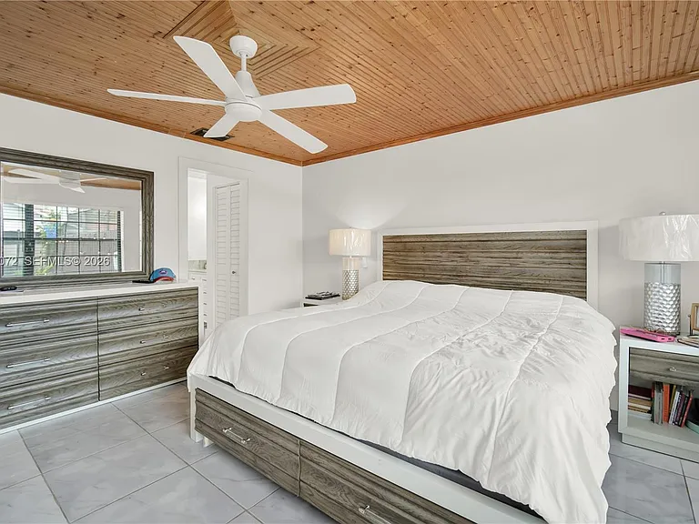 10044 SW 137th Pl — Photo 19