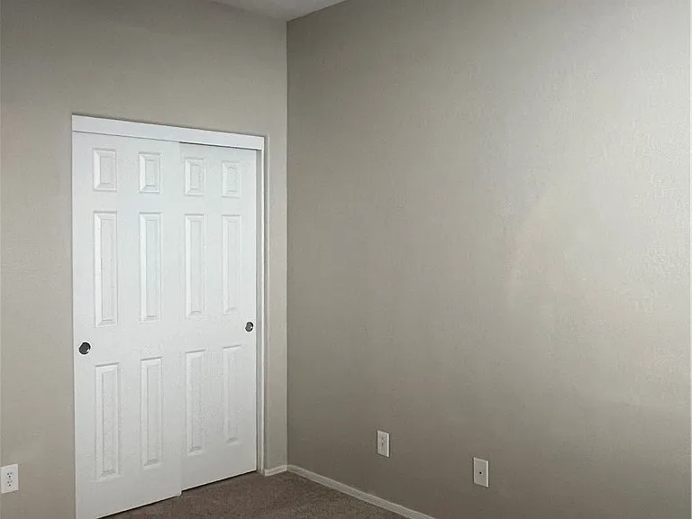 6092 Fox Creek Ave — Photo 8